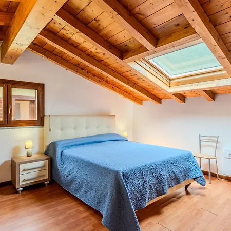 アパート Borgo Castello-2 By Interhome